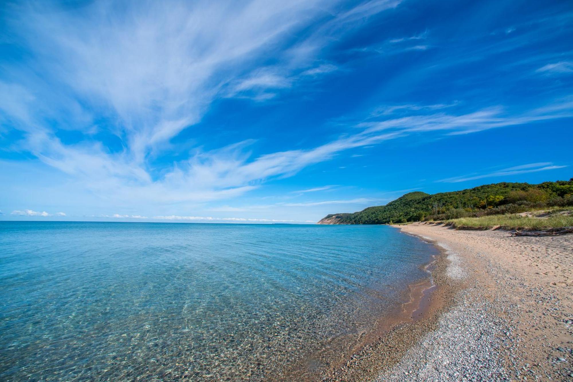 New Listing Beach Bliss 211! Stunning Bay View Traverse City Exteriör bild